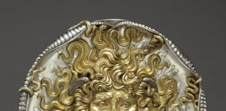Vincenzo Gemito,mk 1911 Medaglione con testa di Medusa – Argento dorato – 23,5 cm – Inv. 86 SE.528 – Getty Museum