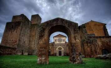 Tuscania_Vista della Basilica di San Pietro_Crediti foto_ Regina Eutizi